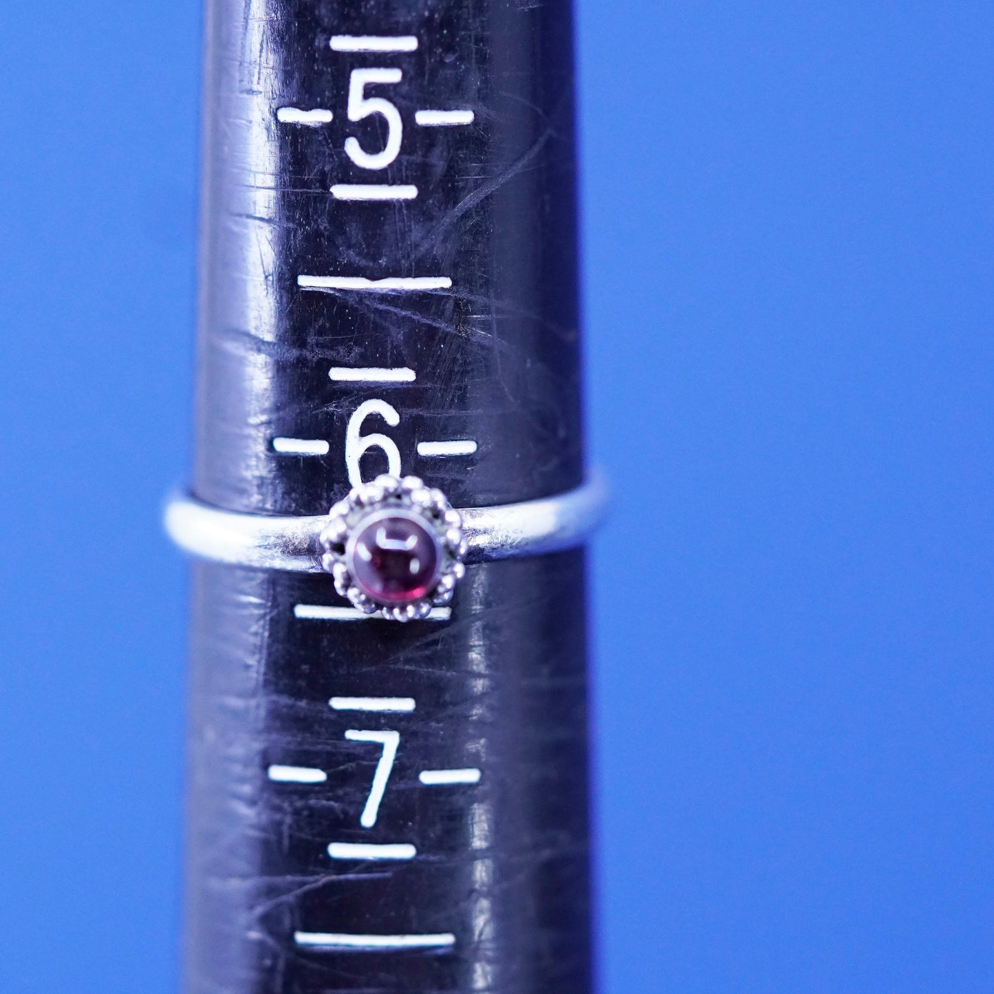 Size 6, vintage Sterling 925 silver handmade ring with garnet