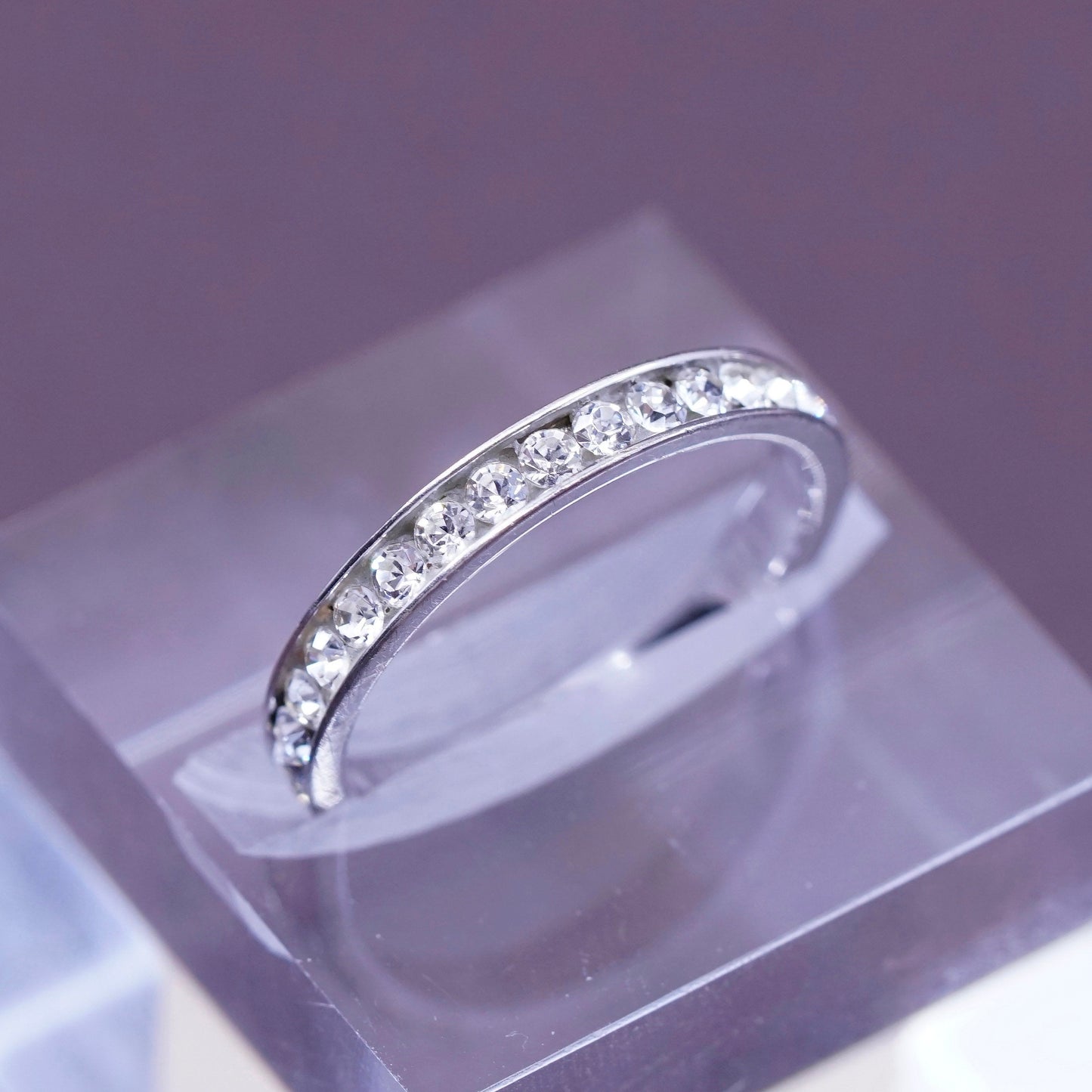 Size 9, vintage Taiwan Sterling silver ring, 925 band with cz