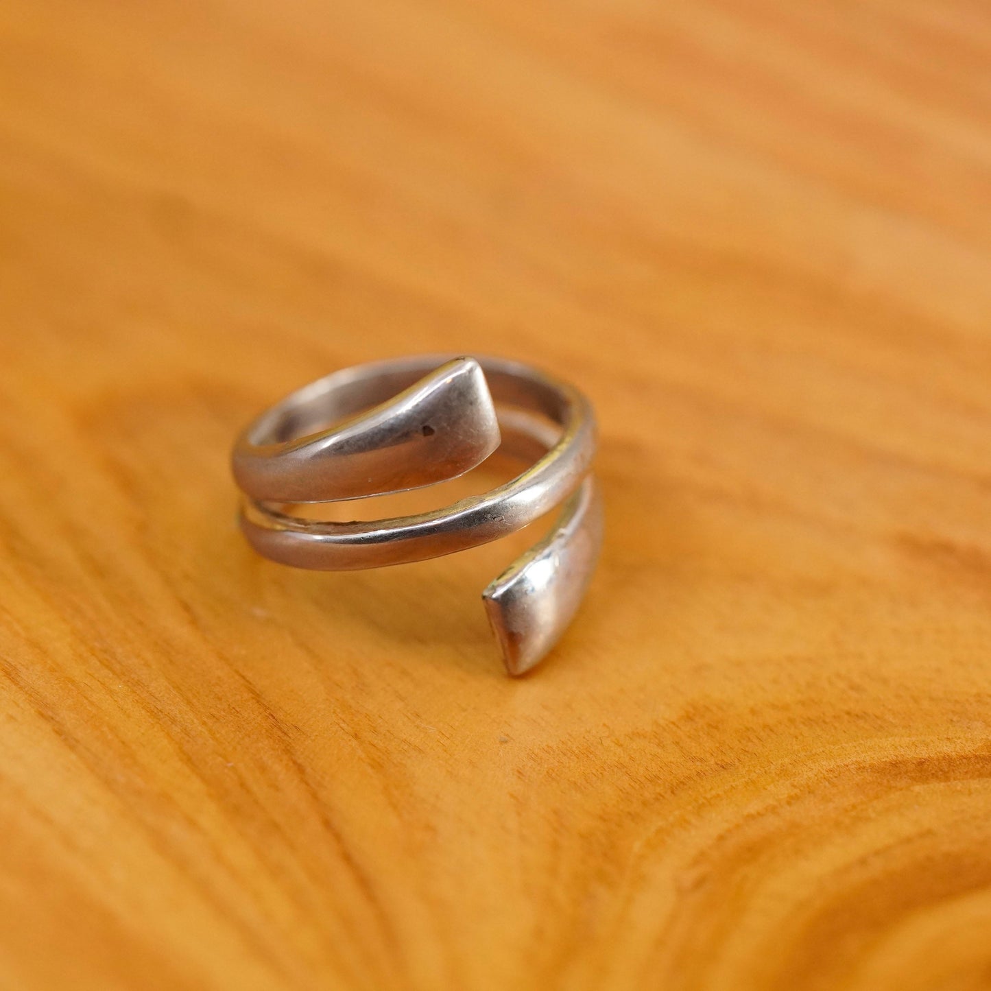 Size 5.5, vintage Sterling silver handmade ring, 925 wrap band