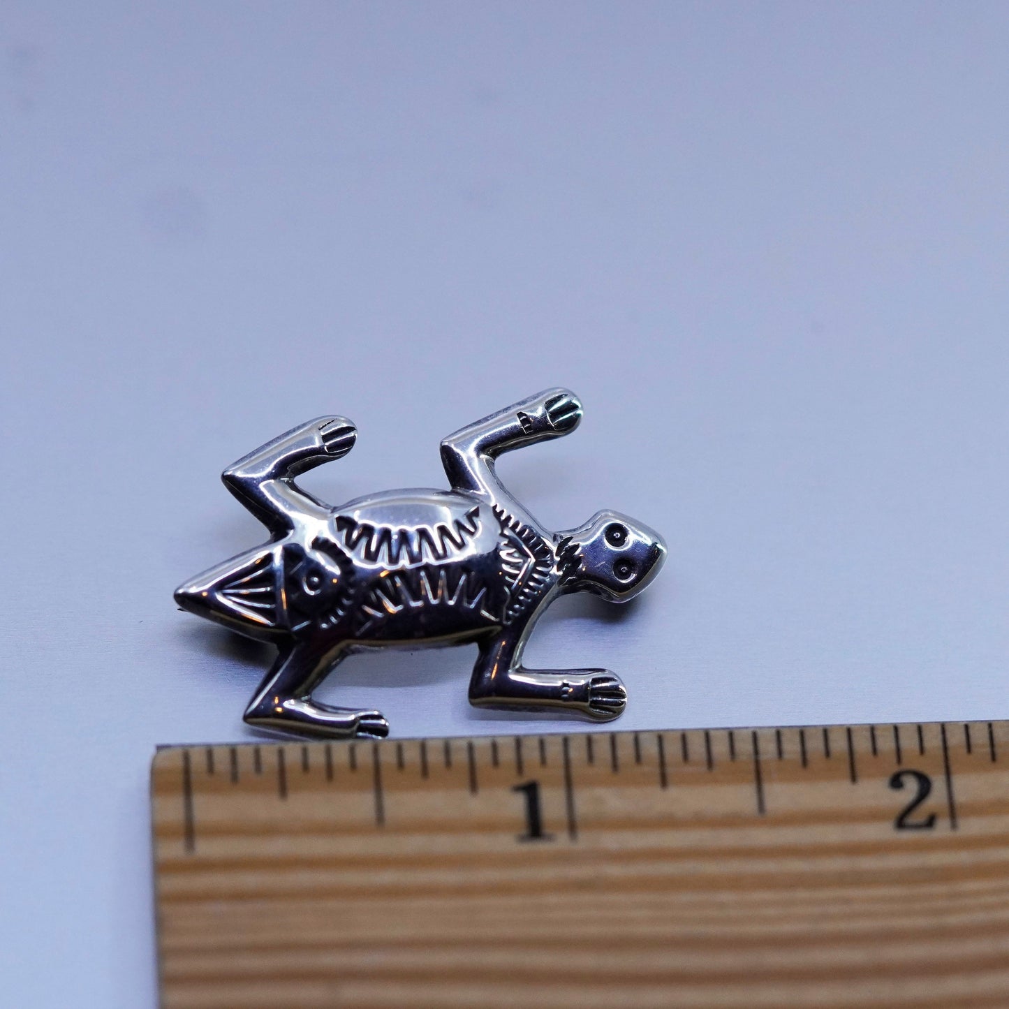 Native American Navajo Felix Joe Sterling 925 Silver handmade lizard Brooch pin
