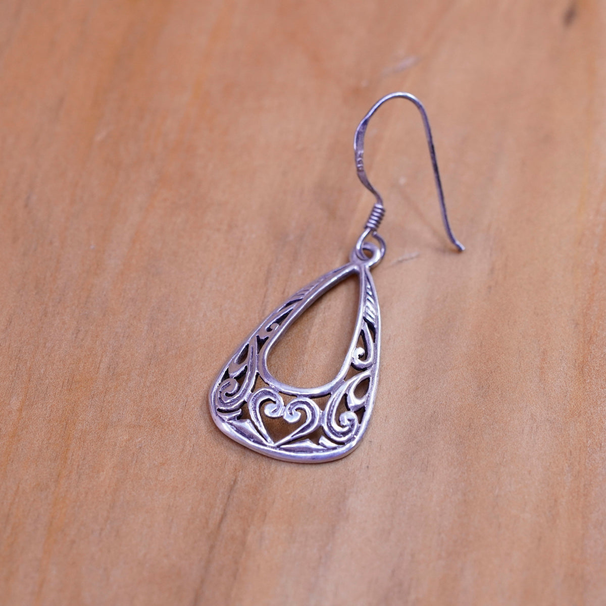 Vintage Sterling silver handmade earrings, filigree 925 teardrops