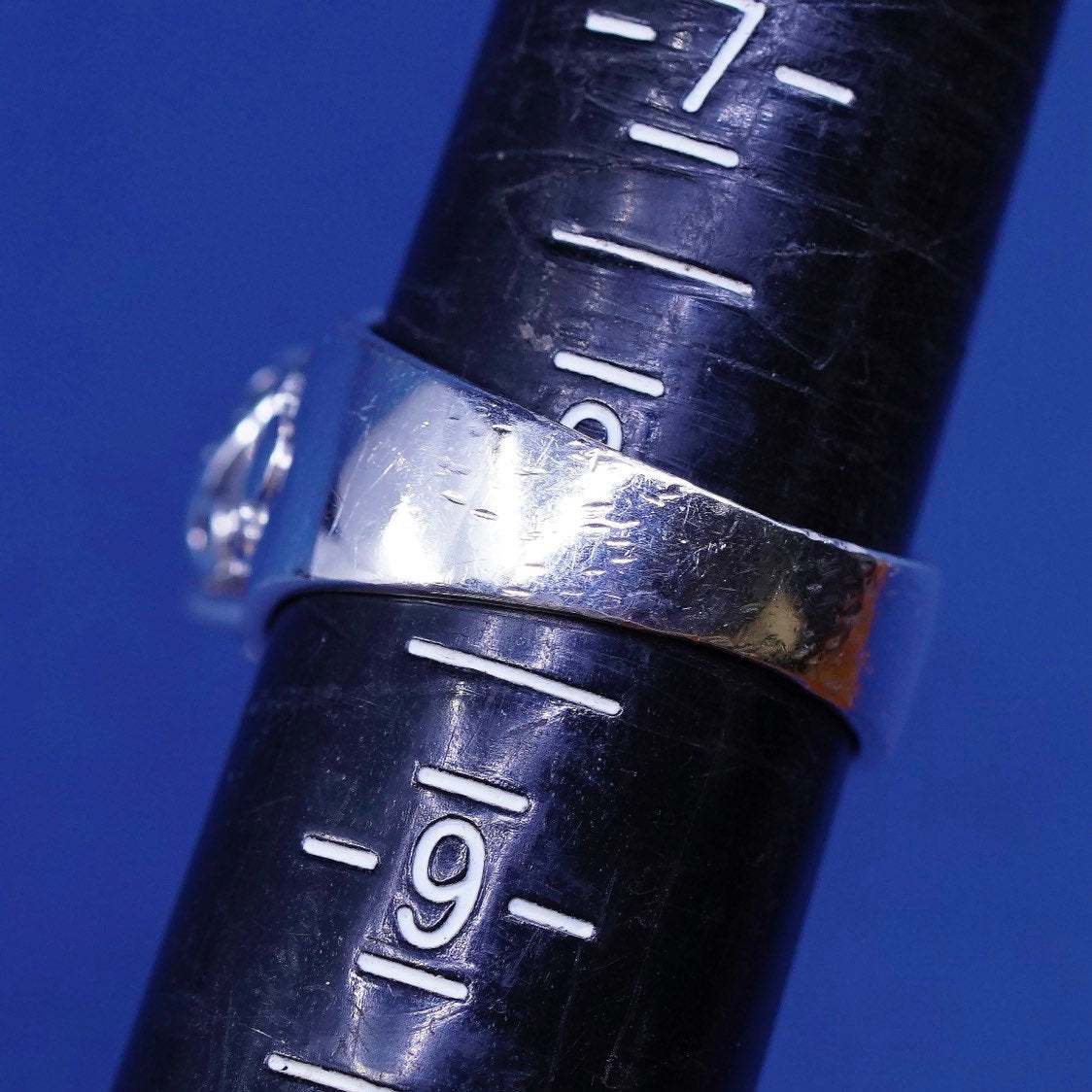Size 8, vtg Sterling silver handmade ring, 925 cocktail ring w/ cz