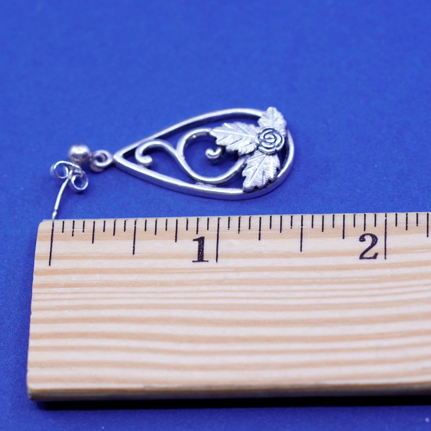 vintage black hill Sterling silver handmade rose vine and leaves teardrop