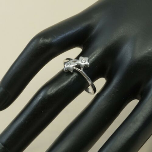 Sz 8.25, Sterling Silver Ring, 925 Silver Ring W/ Crystal stars