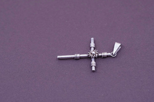 Vintage Sterling silver handmade pendant, 925 wired cross