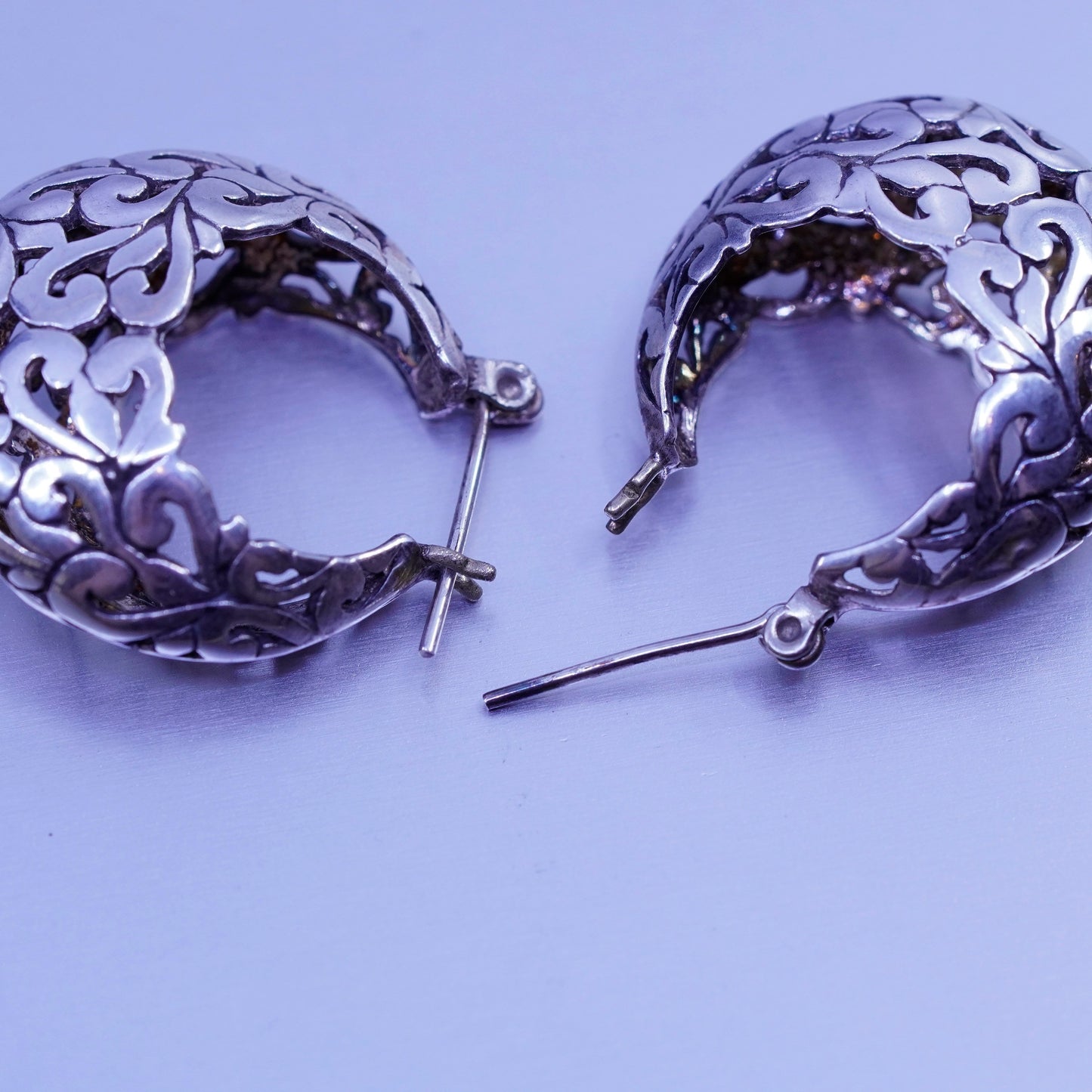 0.75”, vintage Jezlaine Sterling silver filigree hoop earrings, 925 huggie