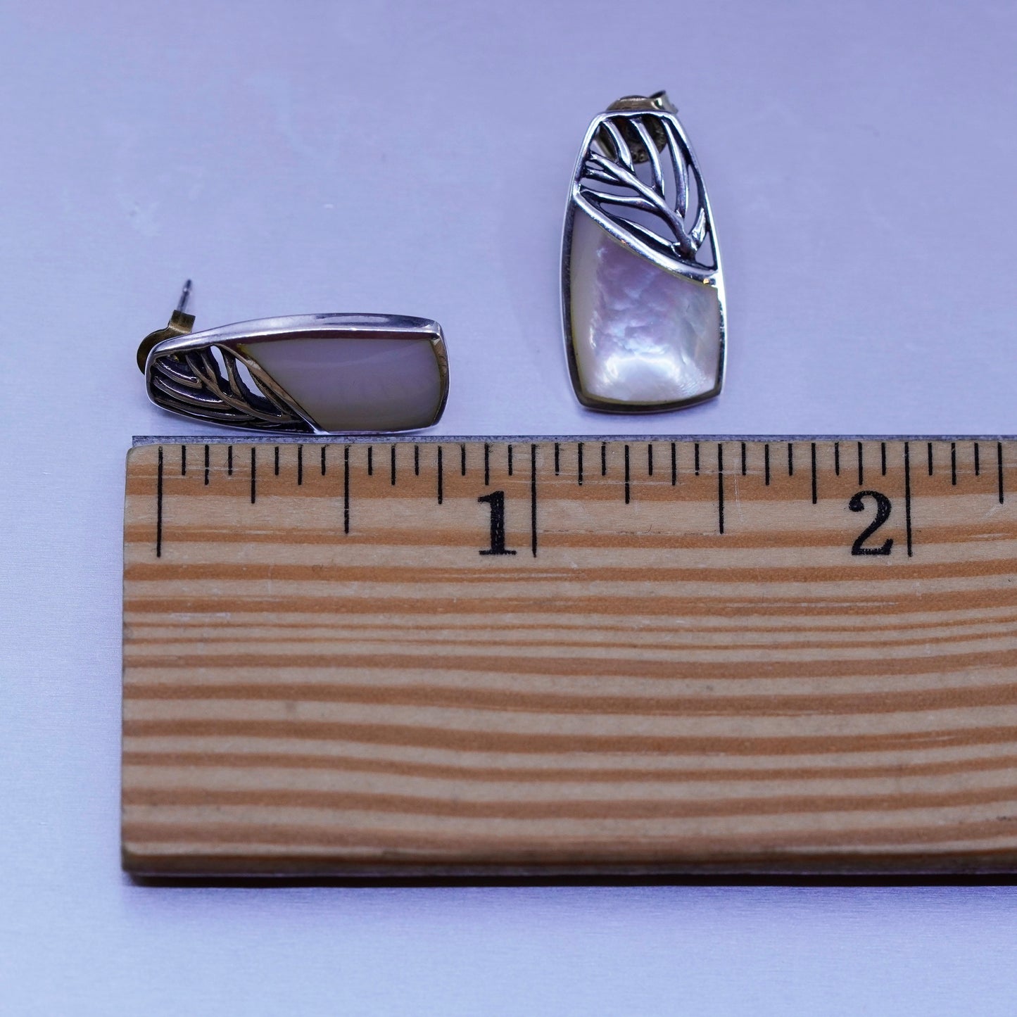 Vintage Sterling 925 silver earrings, heart studs with pink mother of pearl