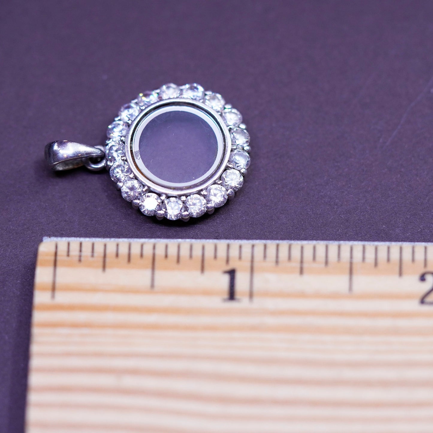 Vintage Sterling 925 silver handmade circle pendant with cz