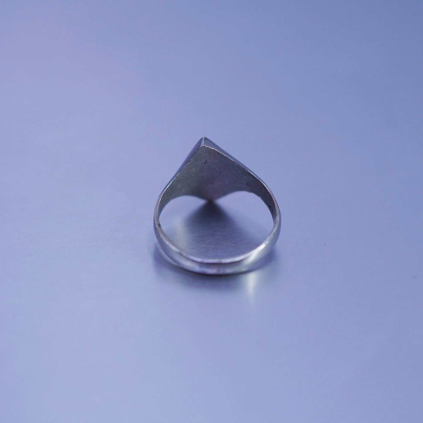 Size 7, vintage Sterling 925 silver handmade ring, diamond shaped band