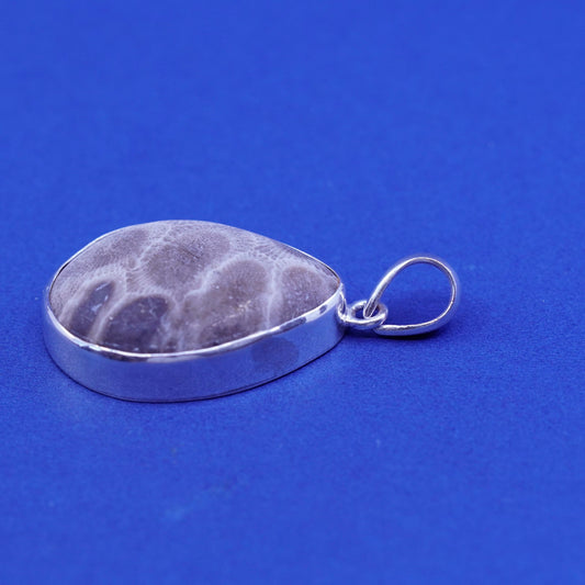 Vintage 1970s Sterling silver pendant, 925 teardrop with Petoskey fossil coral