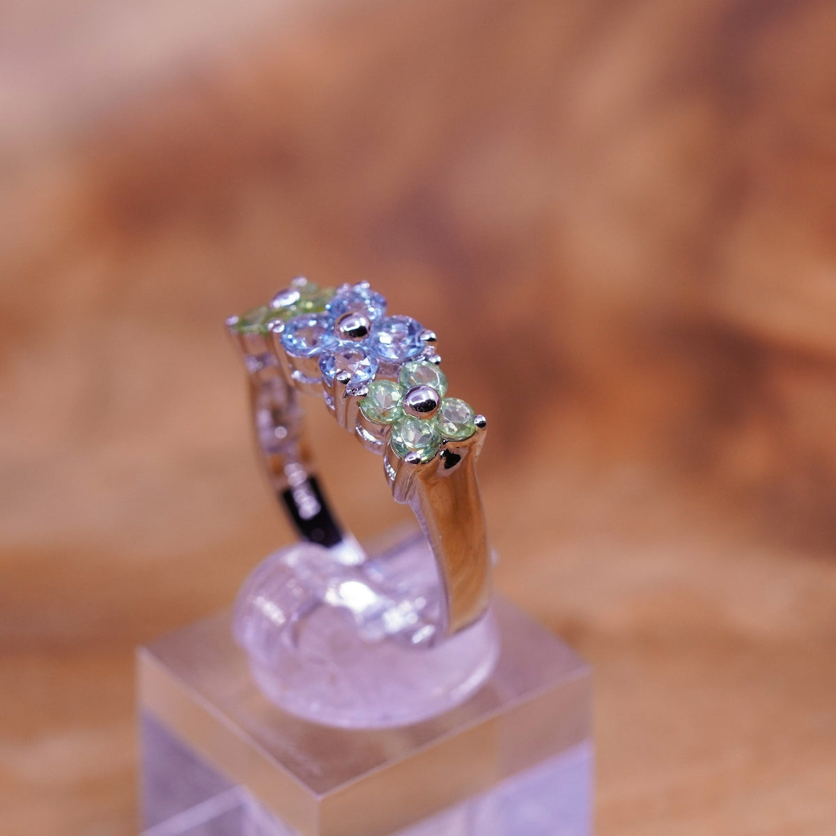 Size 8.25, vintage Sterling 925 silver handmade ring with peridot and topaz
