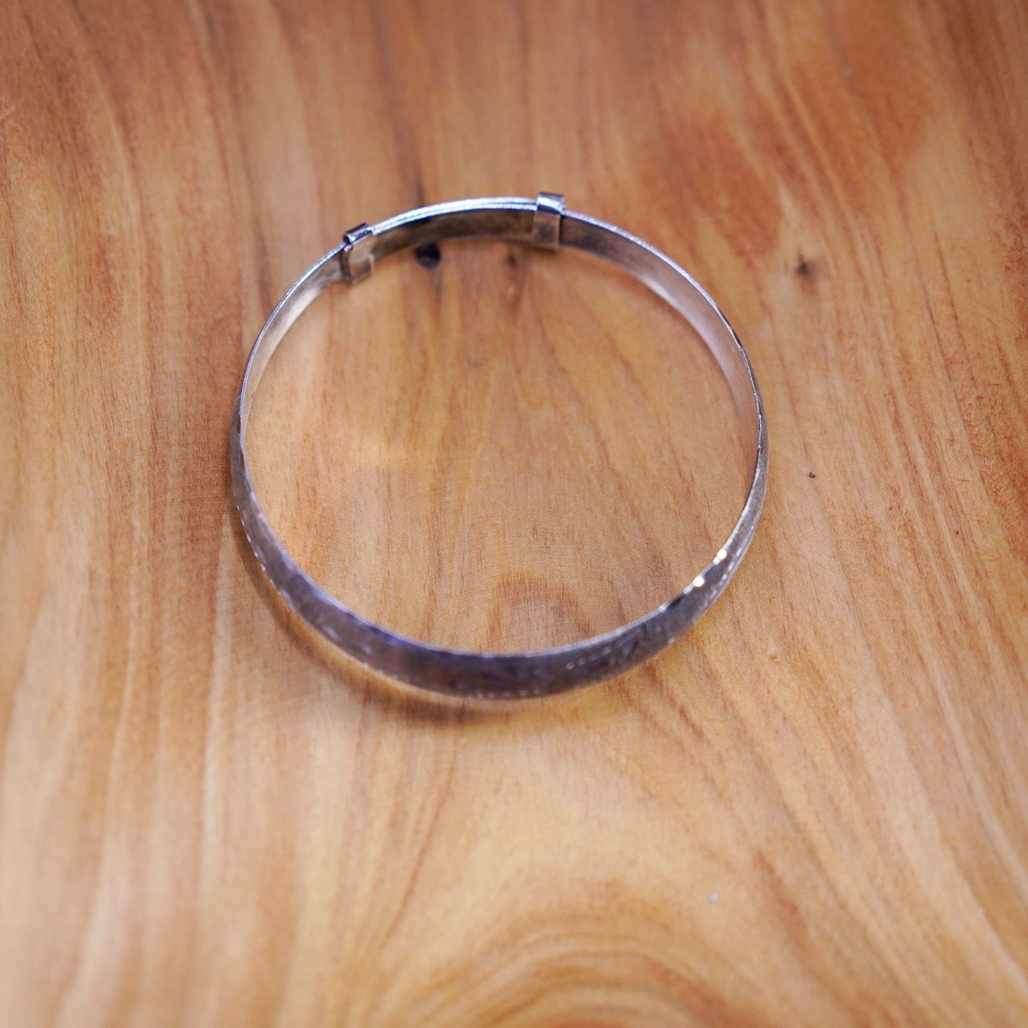 Size adjustable, Sterling silver handmade bracelet, textured 925 hinged bangle