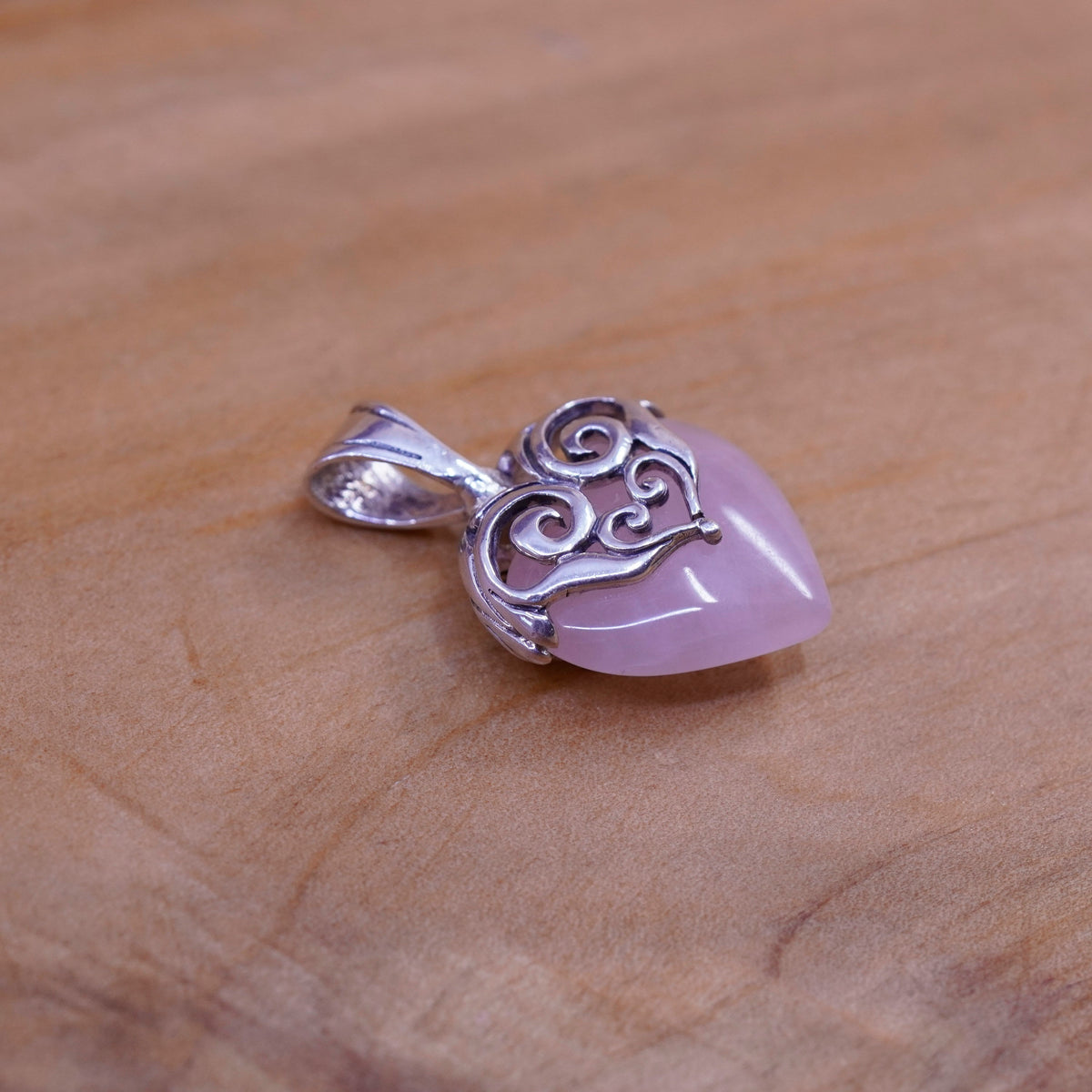 Vintage Sterling 925 silver handmade pendant with pink heart quartz