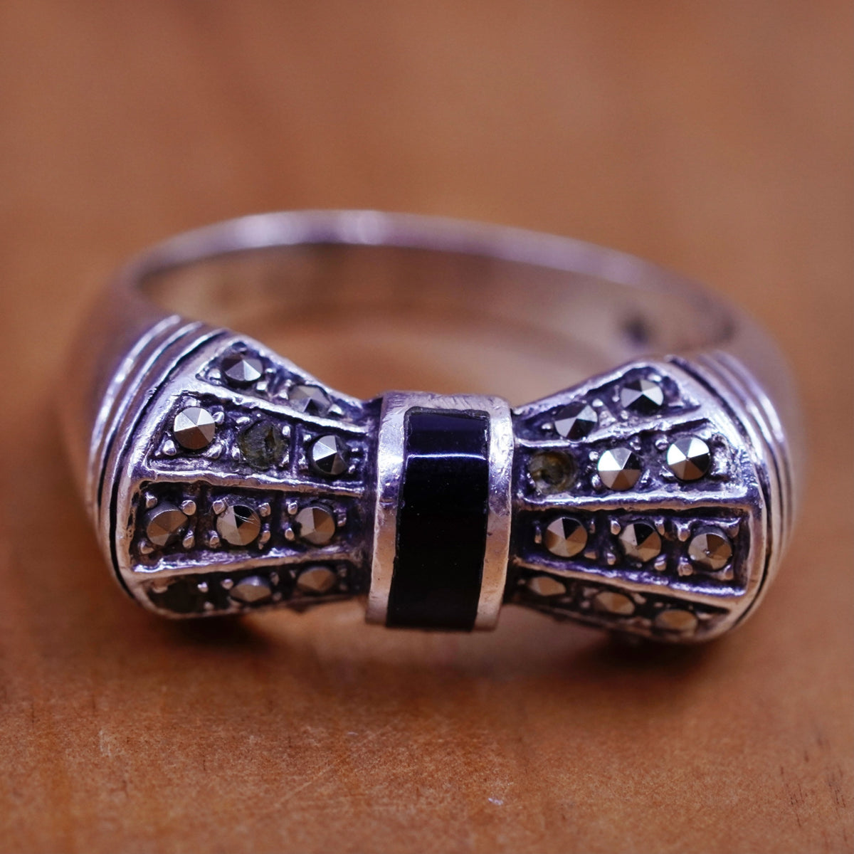 Size 7, vintage Sterling silver handmade ring, Art deco 925 bow ribbon obsidian