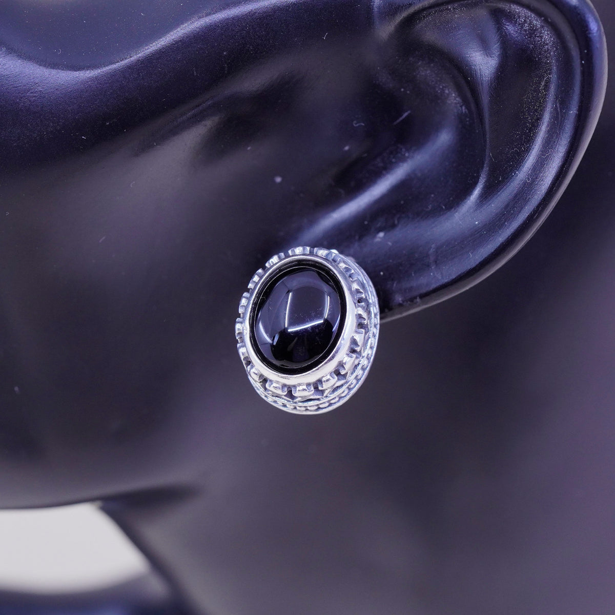 Vintage Sterling silver handmade earrings, filigree 925 studs with oval onyx