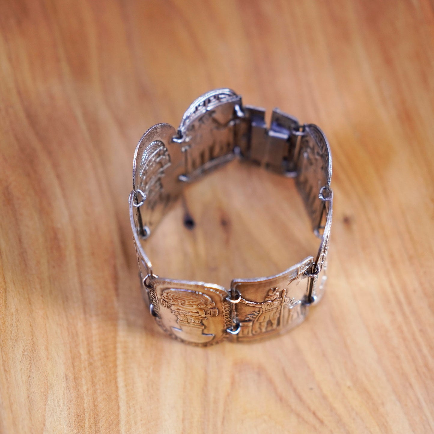 6.25”, Sterling 900 silver Peru Inca gods hinged storyteller bangle bracelet
