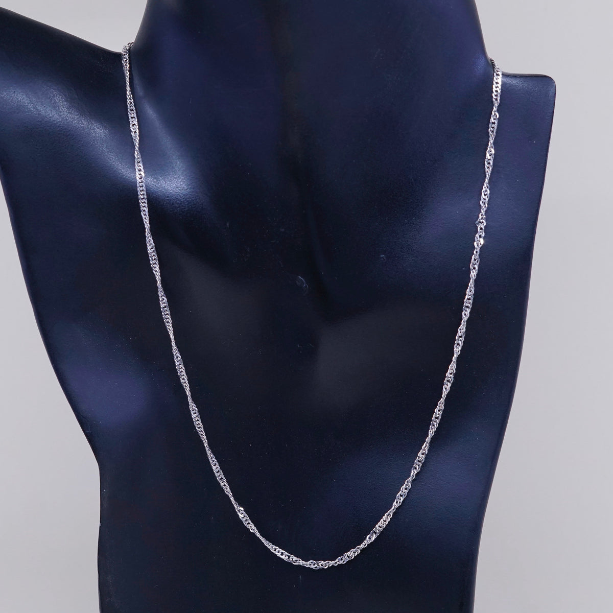 18”, 2mm, Vintage sterling silver Italy 925 twisted curb chain, necklace