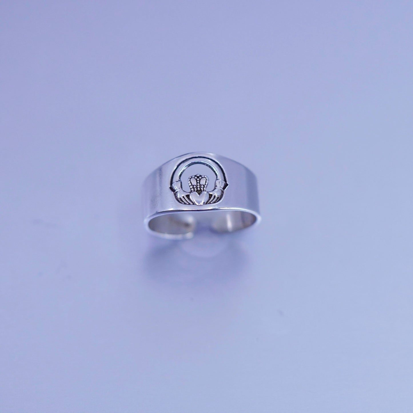 Size 3.5, Irish Claddagh friendship Sterling 925 silver ring, hand heart band