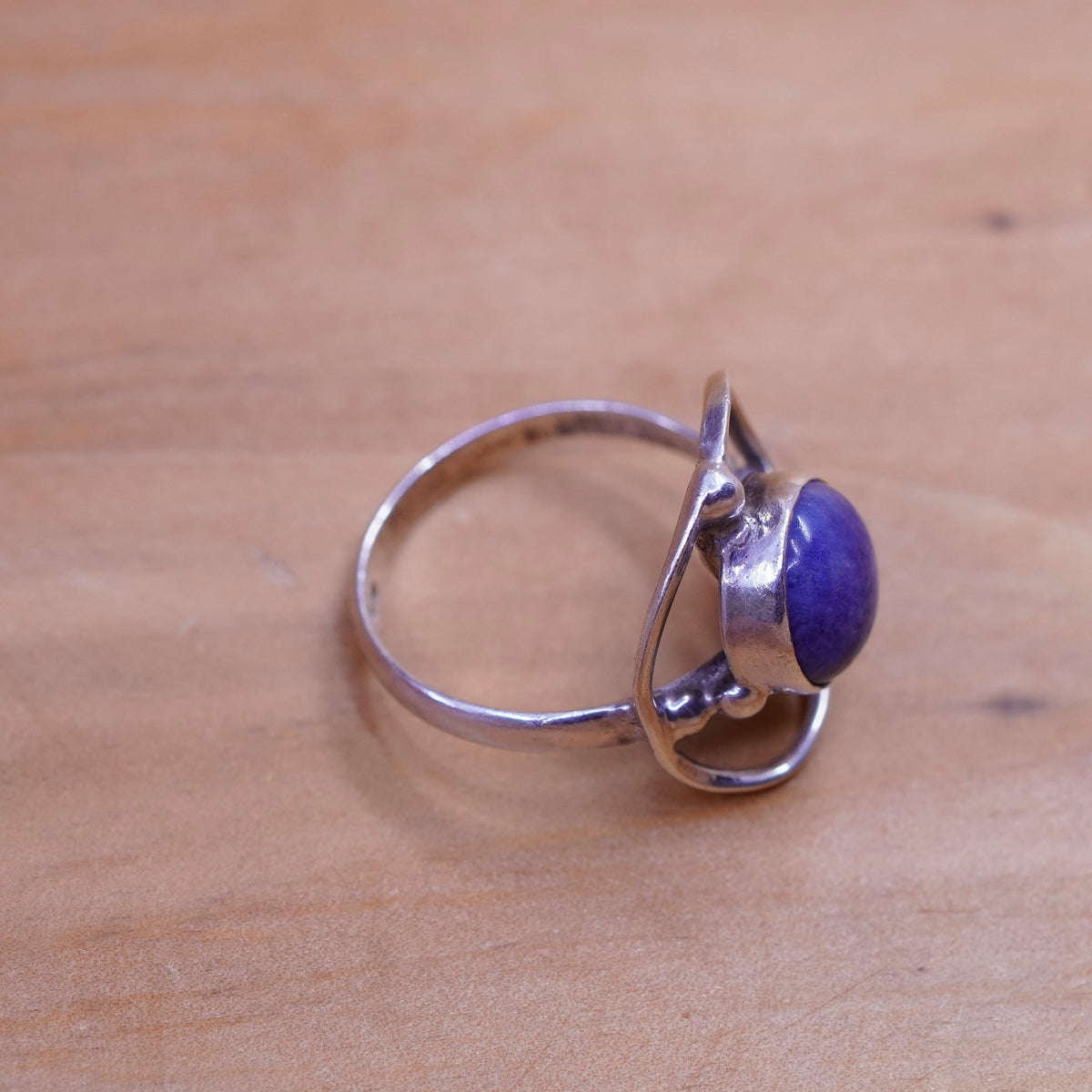 Size 8.5, vintage Sterling 925 silver handmade ring with sodalite