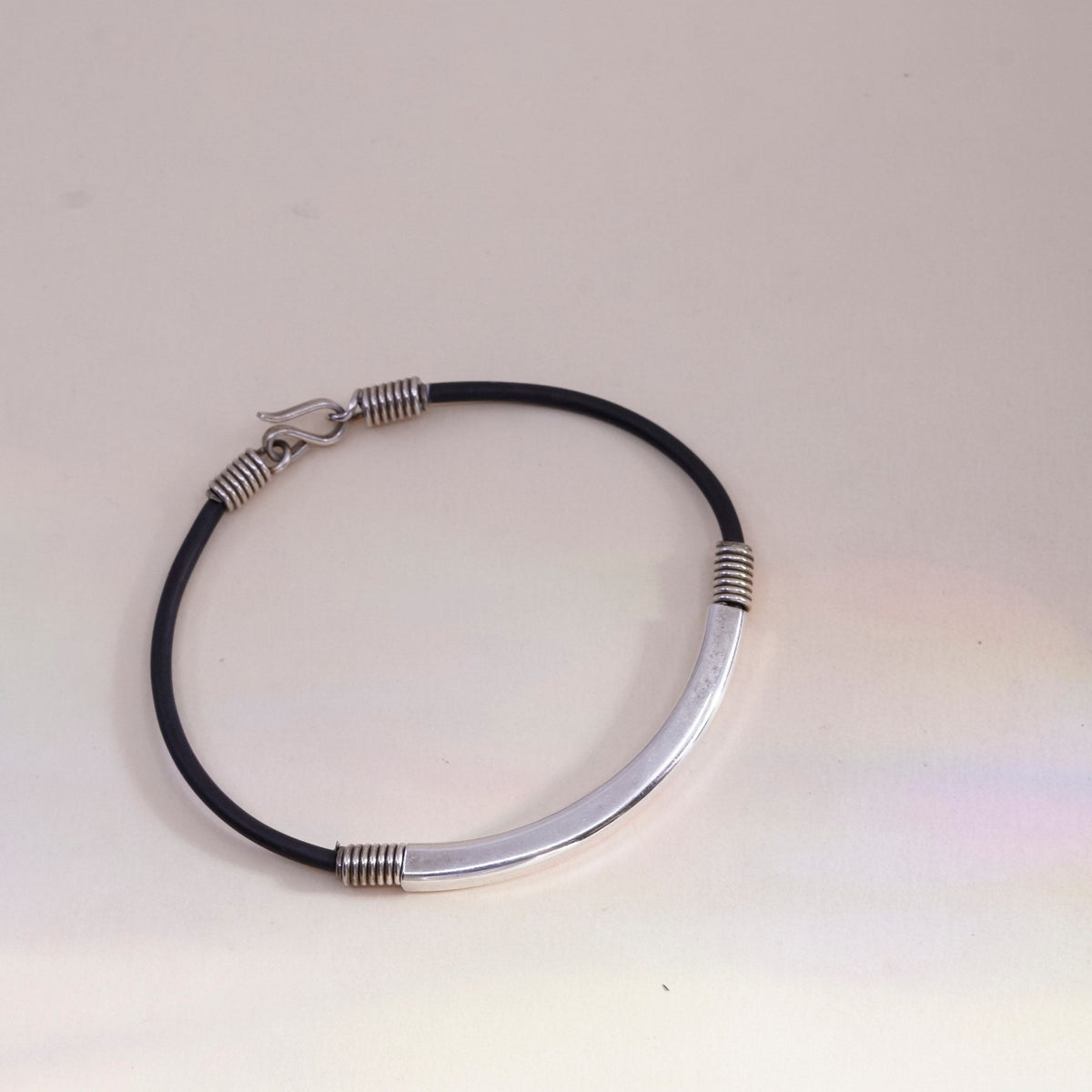 7.25”, Vintage black rubber chain with sterling 925 silver bar,