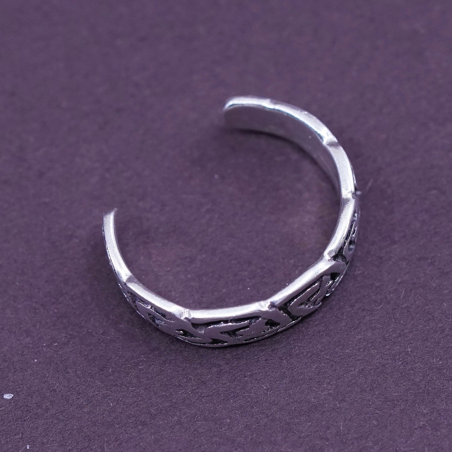 Size 3, vintage Sterling silver handmade ring, 925 textured band, open end