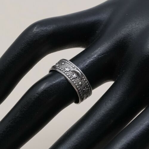 Size 4, Vtg Sterling Silver handmade open end Ring. 925 Moon N Star Band