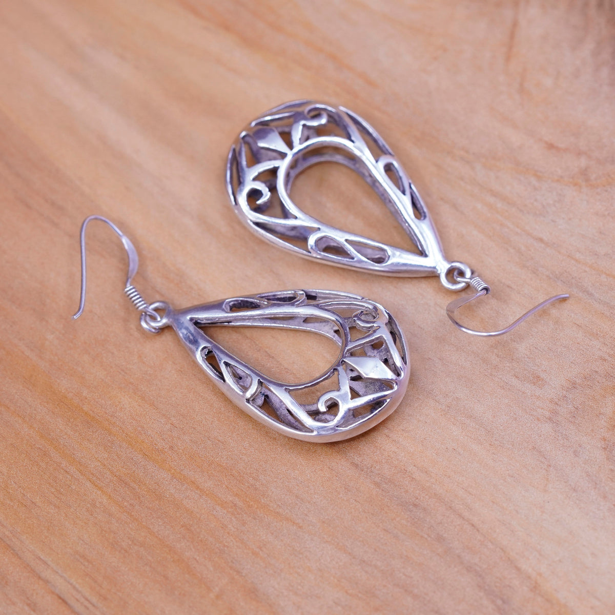 Vintage Sterling silver handmade earrings, 925 Bali Filigree teardrops