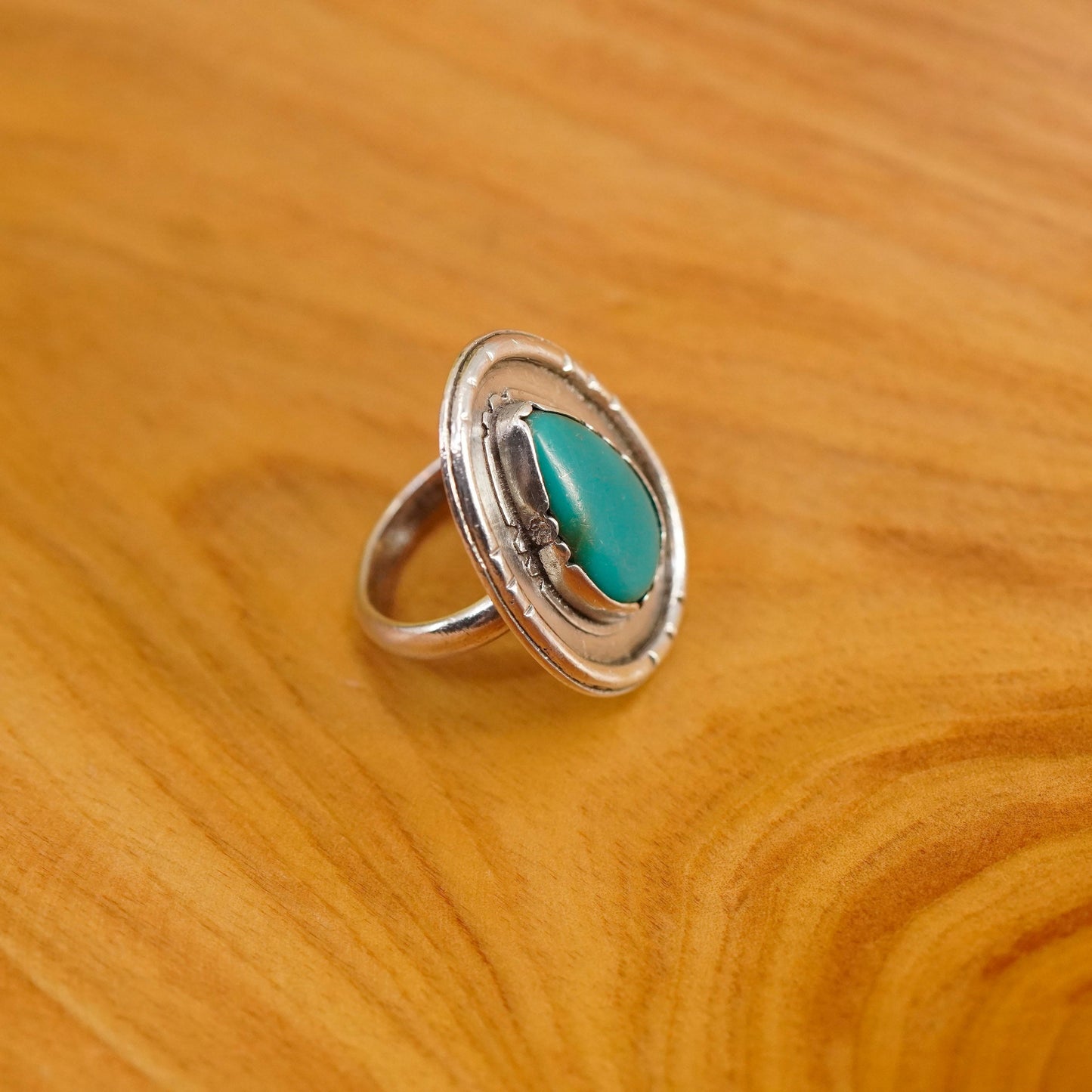 Size 4.5, vintage Sterling 925 silver handmade ring with teardrop turquoise