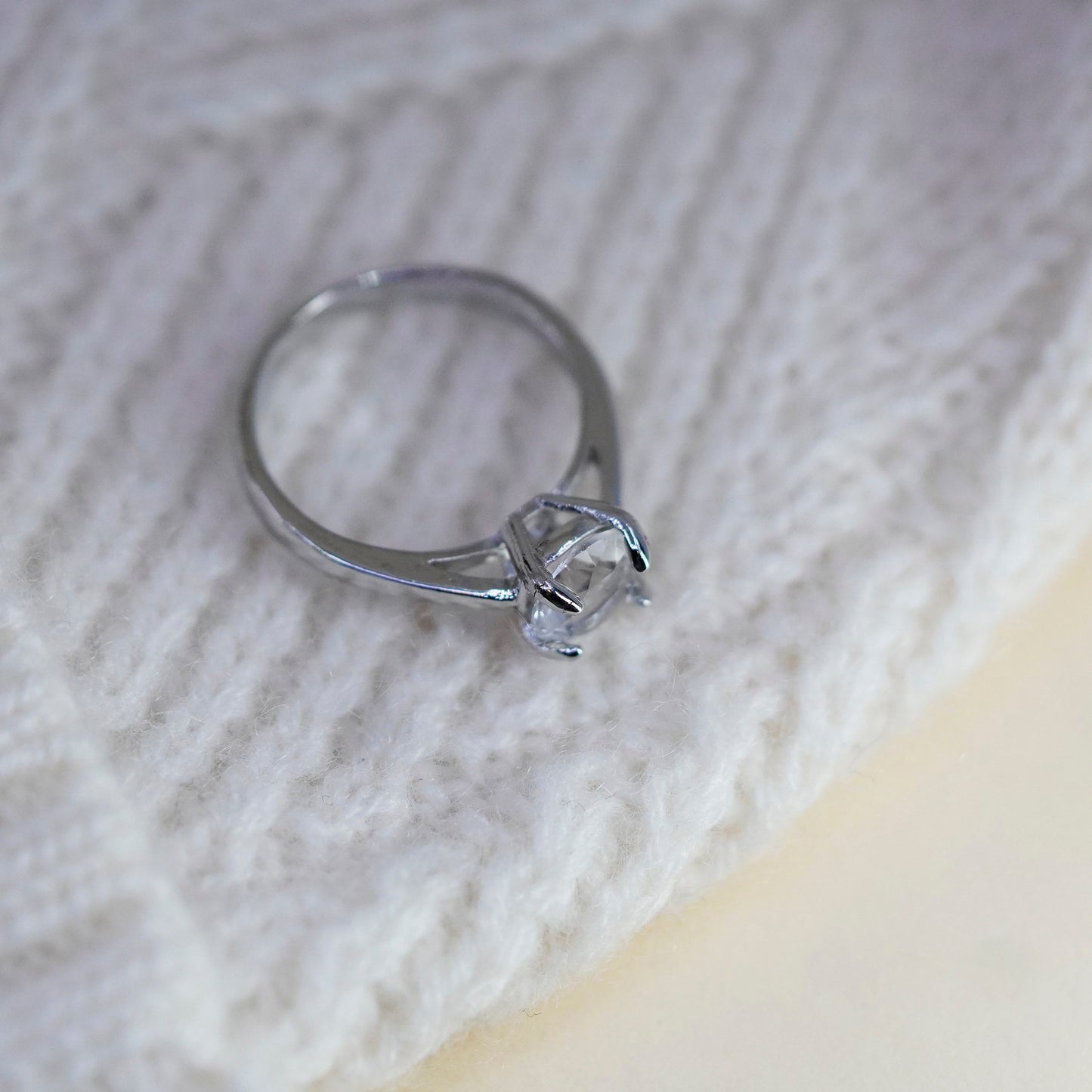 Size 7.5, Vintage handmade sterling 925 silver crystal ring