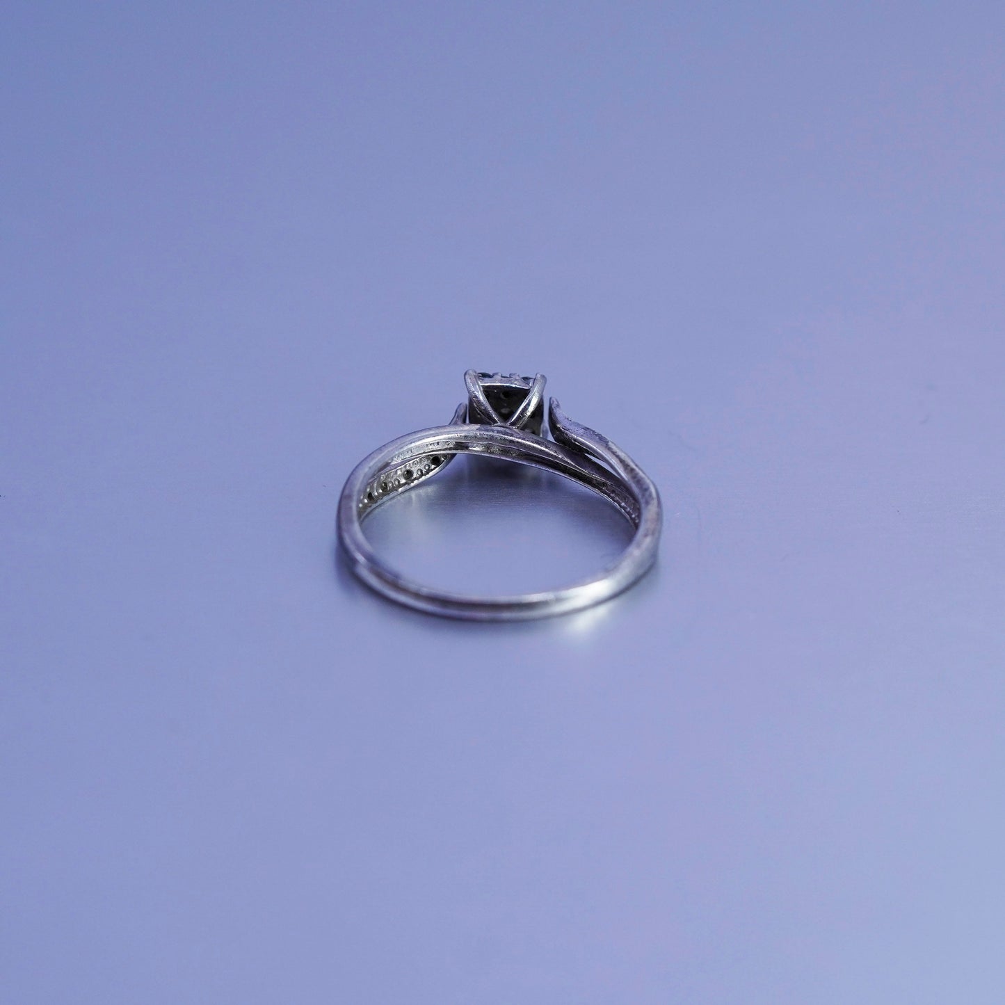 Size 7.25, vintage Sterling 925 silver ring with genuine cluster diamond