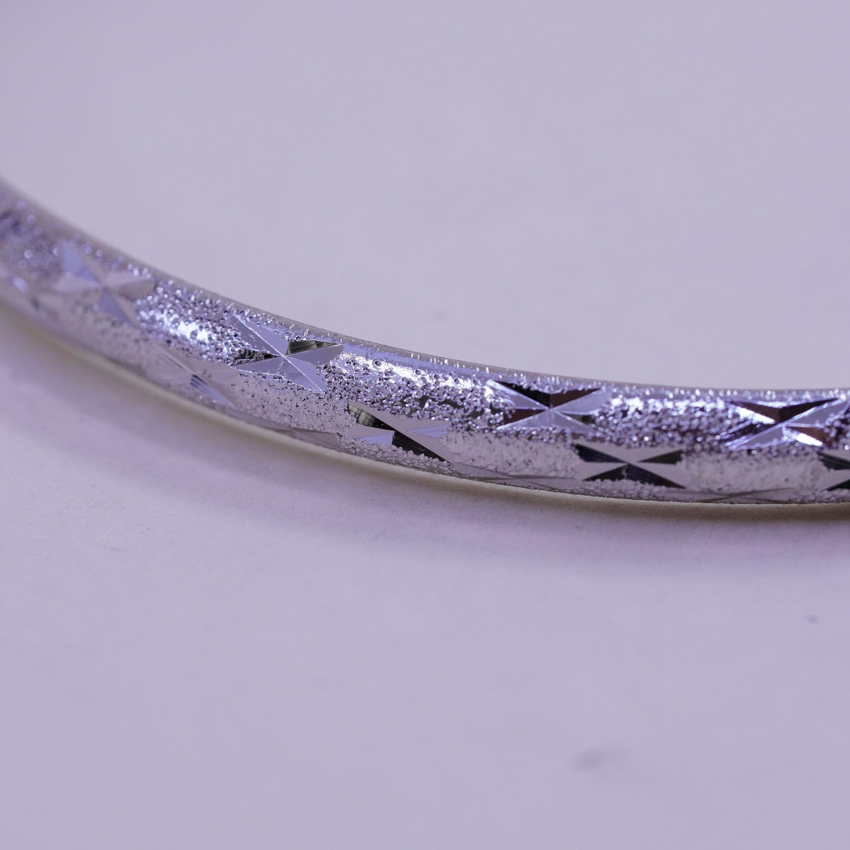 7.25”, vtg sterling silver handmade bracelet, Matt textured 925 hinged bangle