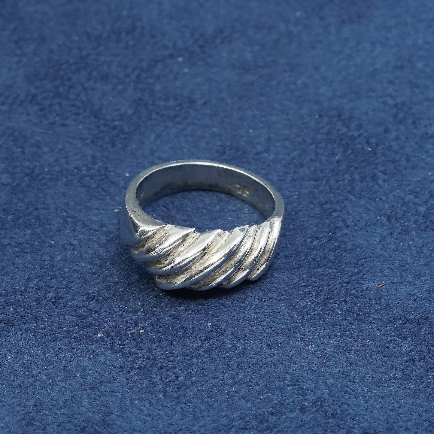 sz 7, vtg minimalist, simple Sterling silver handmade ribbed 925 statement ring