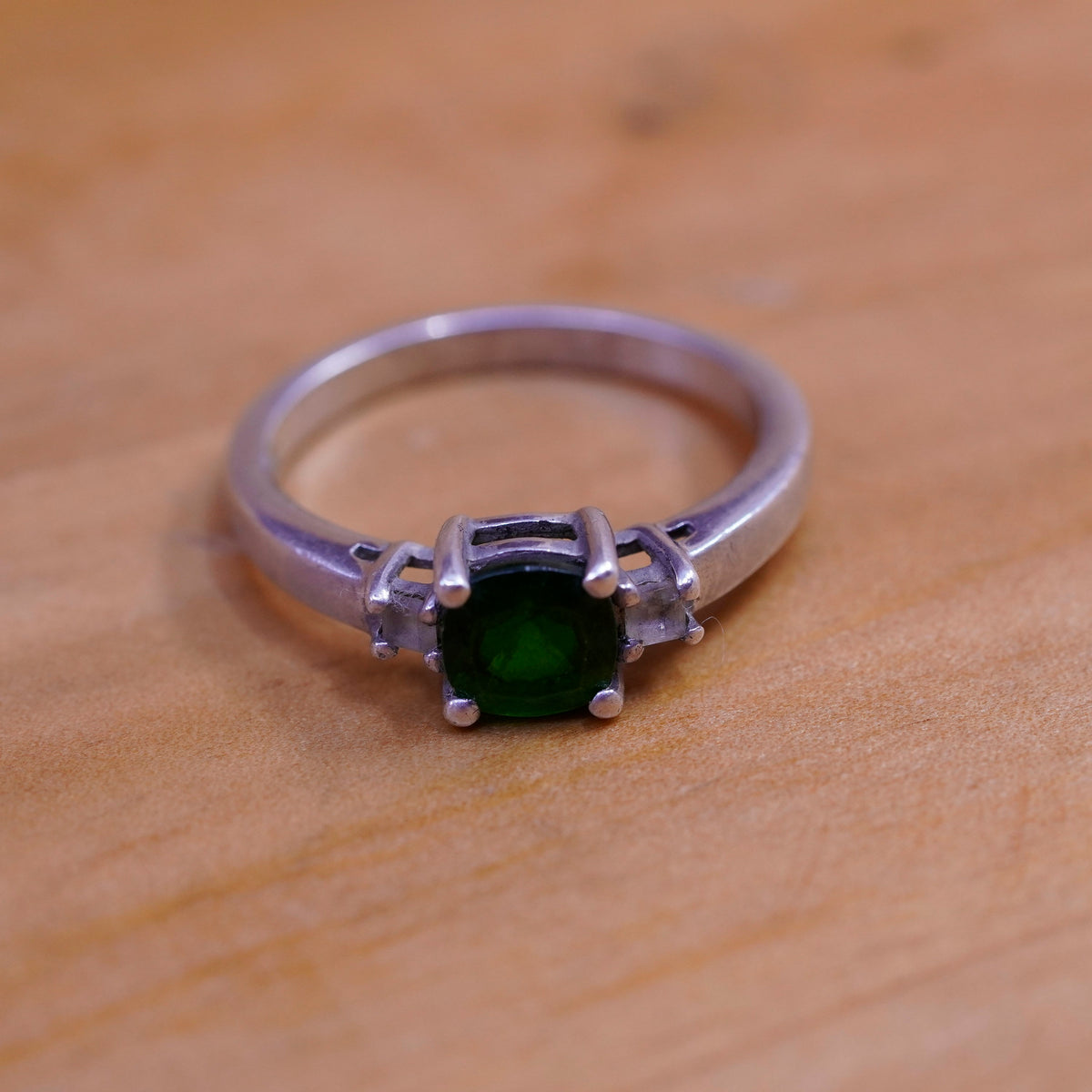 Size 7.25, vintage Sterling 925 silver handmade ring with peridot and cz