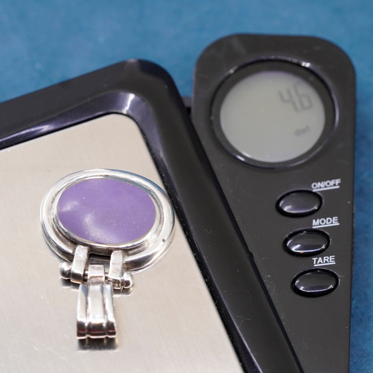 Vintage Mexico Sterling 925 silver handmade pendant with oval purple onyx