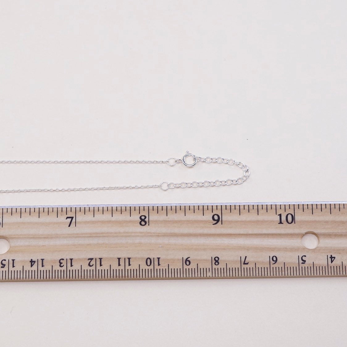 16"+2”, vtg sterling silver circle chain w/ 925 bar pendant embossed “love”