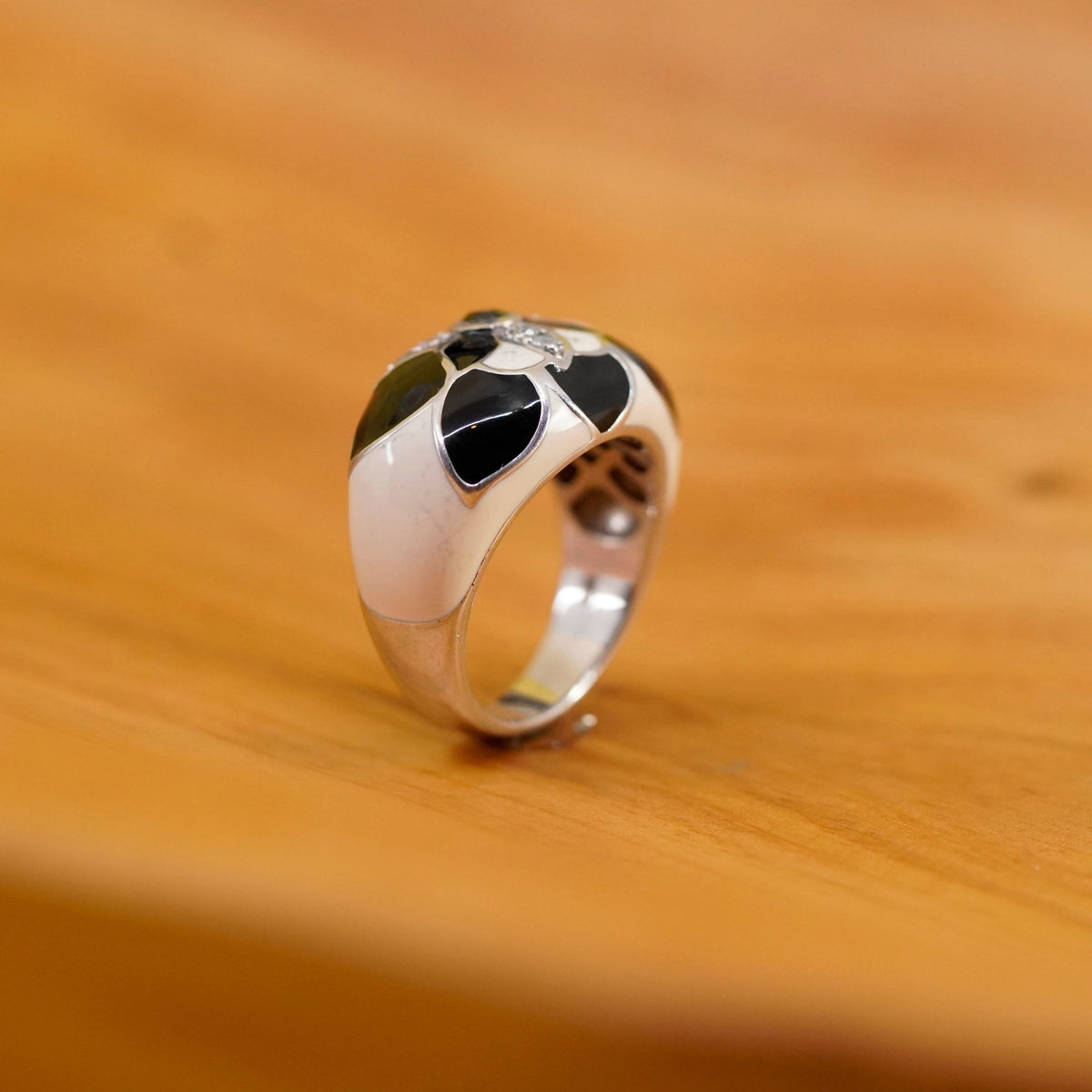 Size 7, vintage sterling 925 silver handmade cocktail band ring black enamel cz