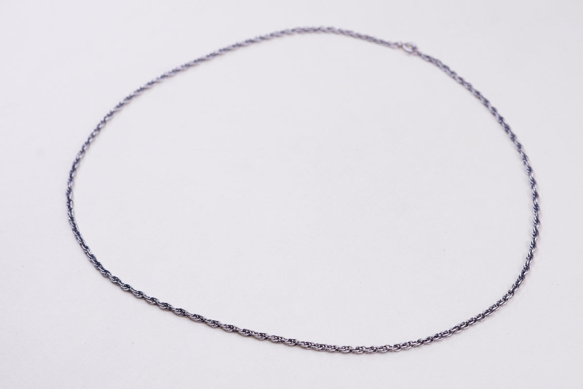18”, vtg Sterling silver necklace, Italy 925 silver Singapore rope chain