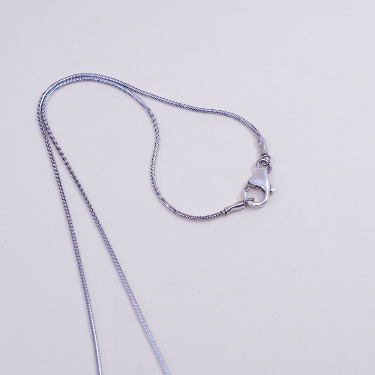 16” silpada 925 Sterling Silver snake Chain Necklace circle disc garnet Pendant