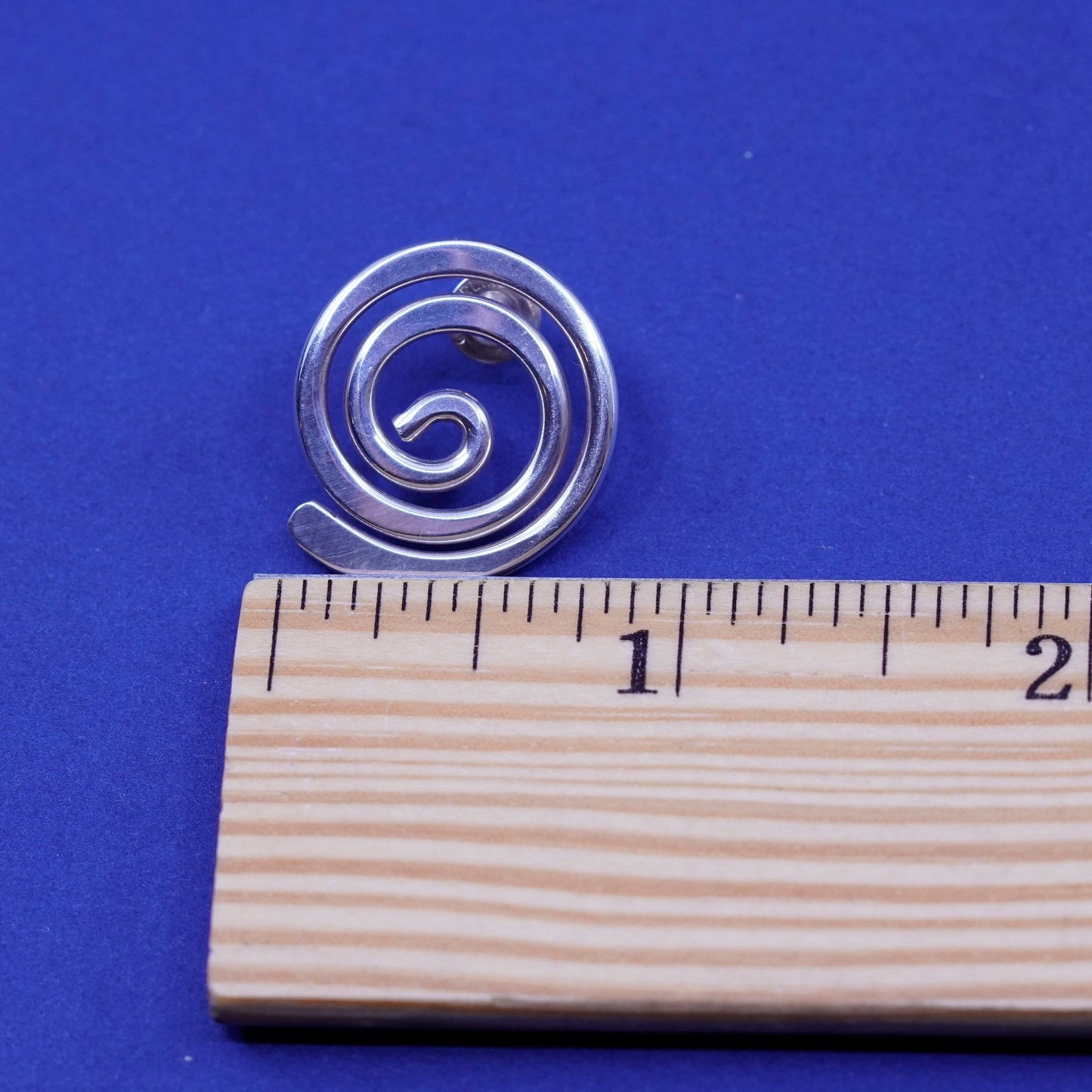 Vintage sterling silver handmade earrings, 925 swirl circle studs