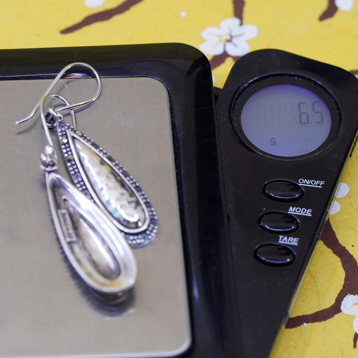 Vintage Sterling silver handmade earrings, hammered 925 teardrops