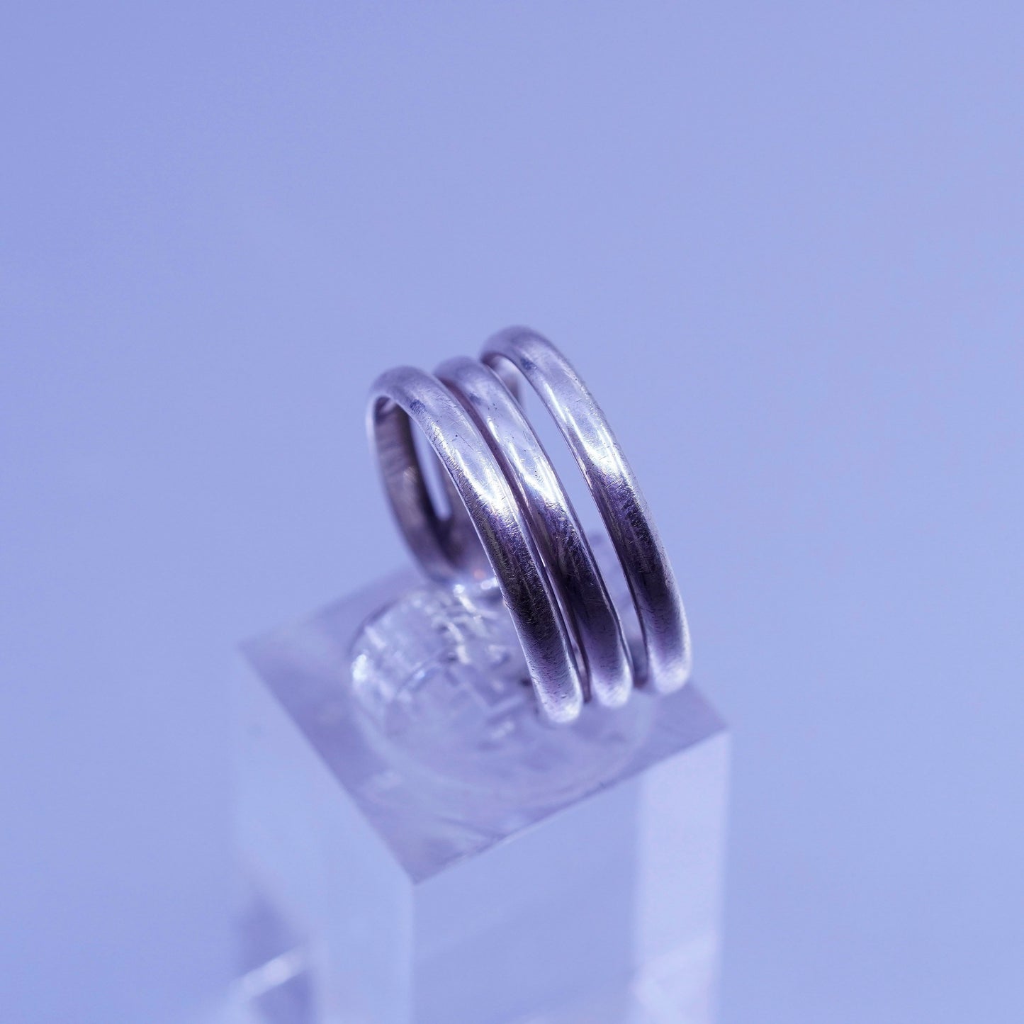 Size 8, vintage Sterling 925 silver handmade ring, ribbed band