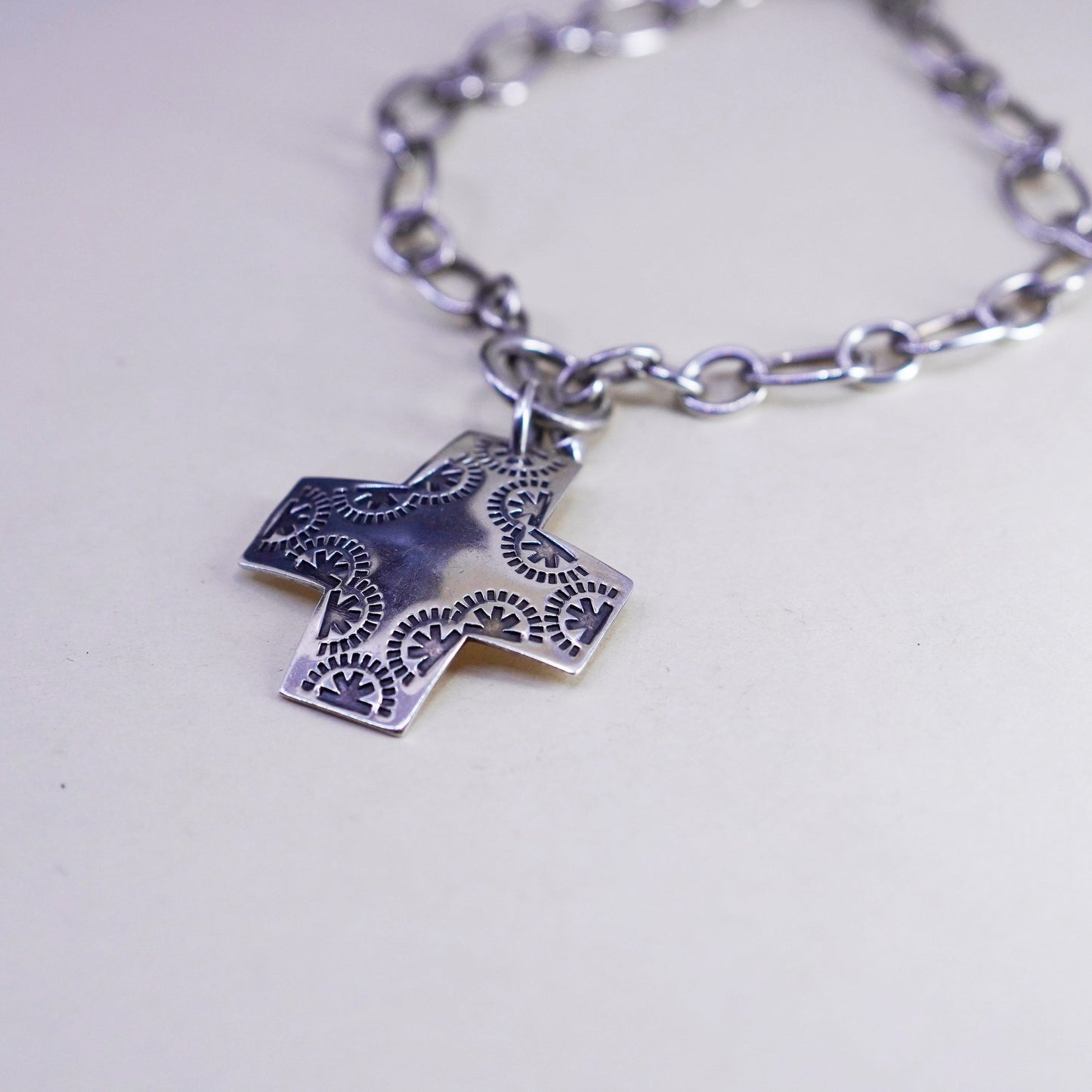 16”, retired silpada N0557 Sterling silver necklace, 925 chain cross pendant