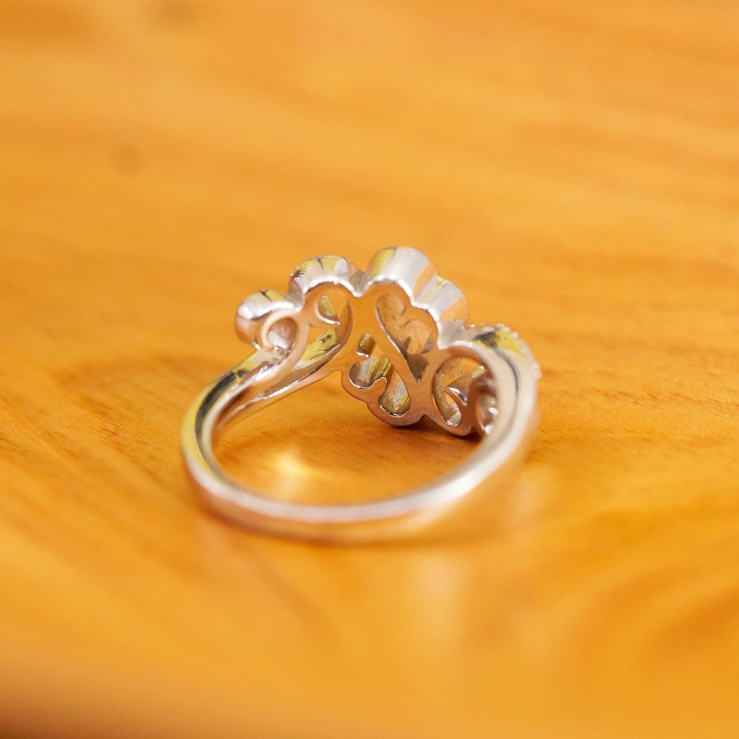 Size 7, vintage Sterling silver ring, 925 entwined Heart band genuine diamond