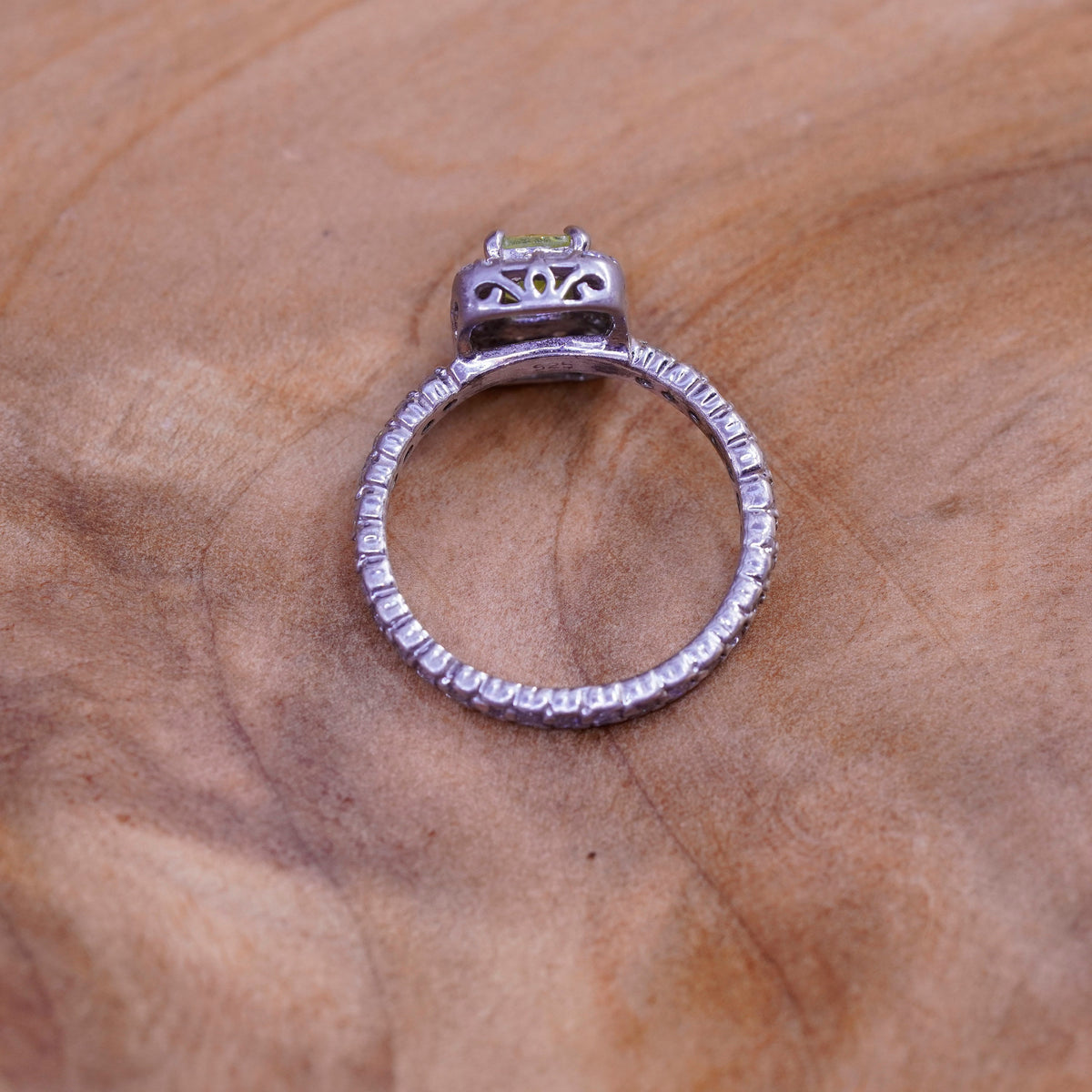 Size 7.5, vintage Sterling 925 silver handmade ring with peridot and cz
