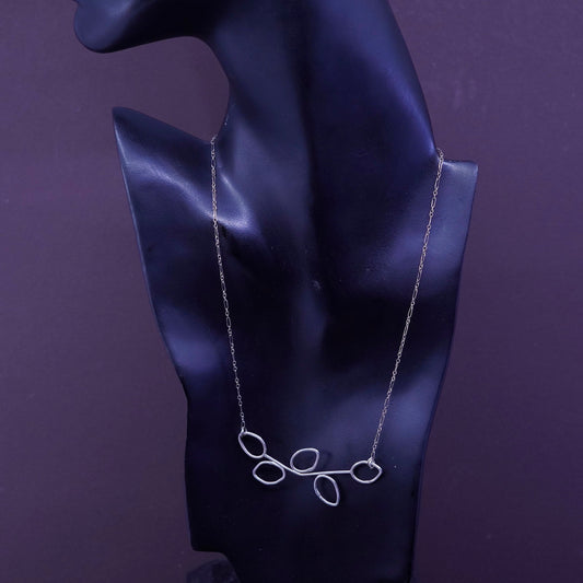 18”, 1mm, vintage Sterling silver necklace, 925 Figaro chain with leaf pendant