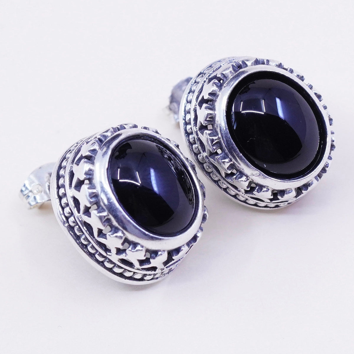 Vintage Sterling silver handmade earrings, filigree 925 studs with oval onyx