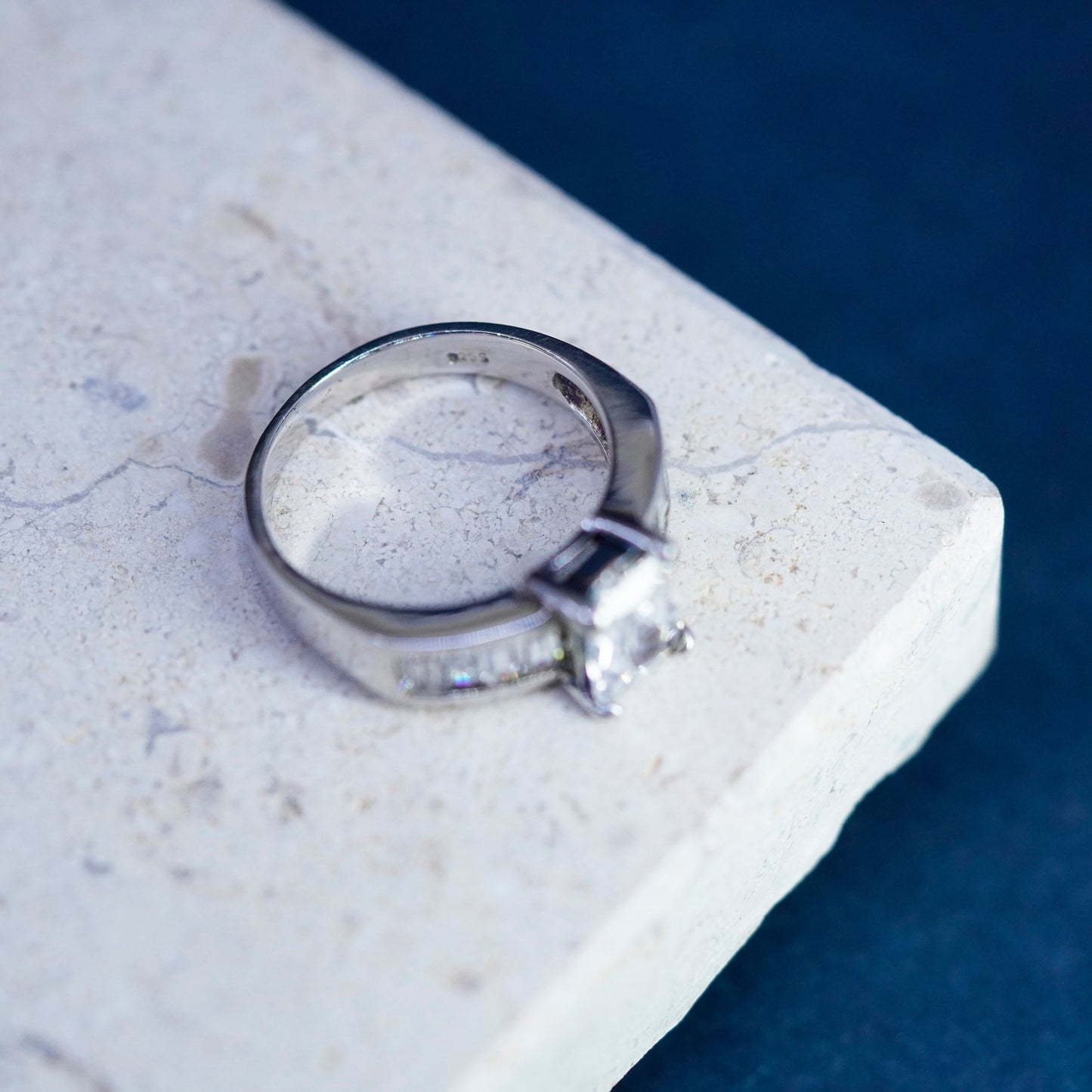 Size 7.25 vintage Sterling 925 silver engagement ring with cz