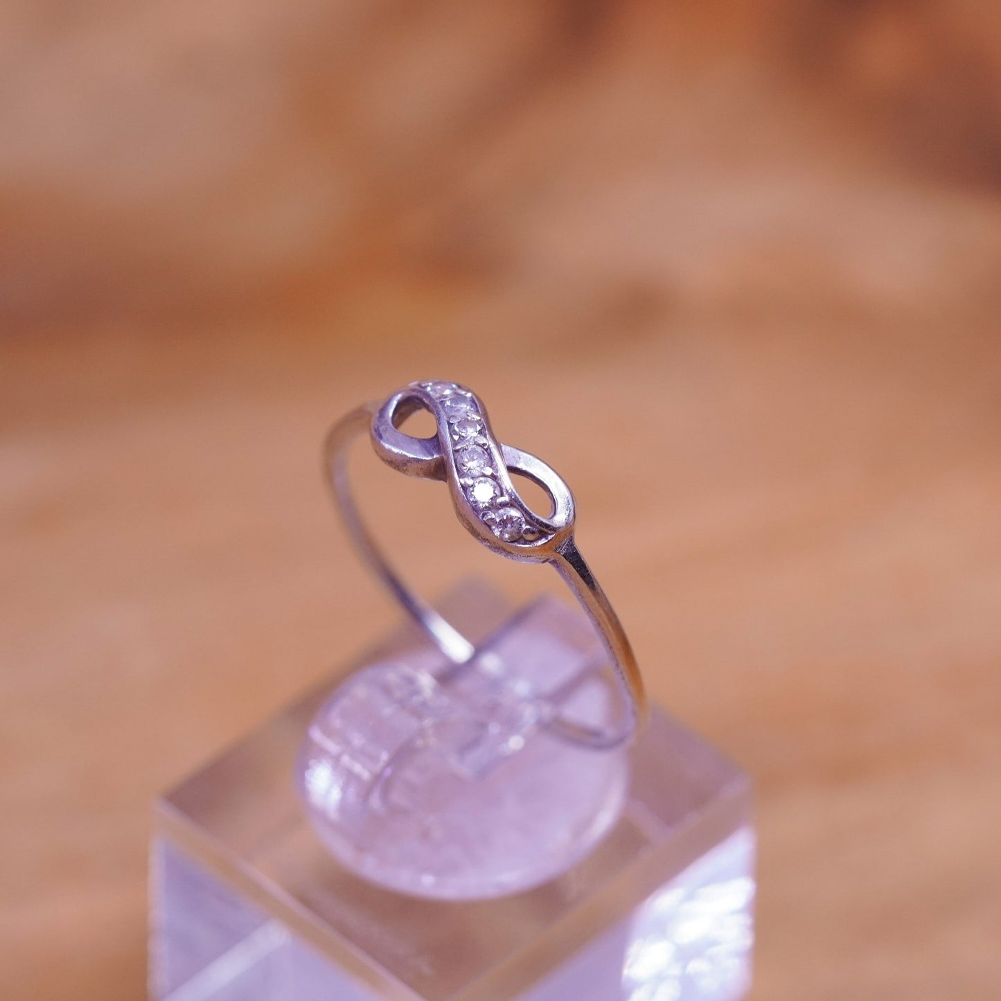 Size 8, vintage Sterling silver handmade ring with Cz, 925 infinity band