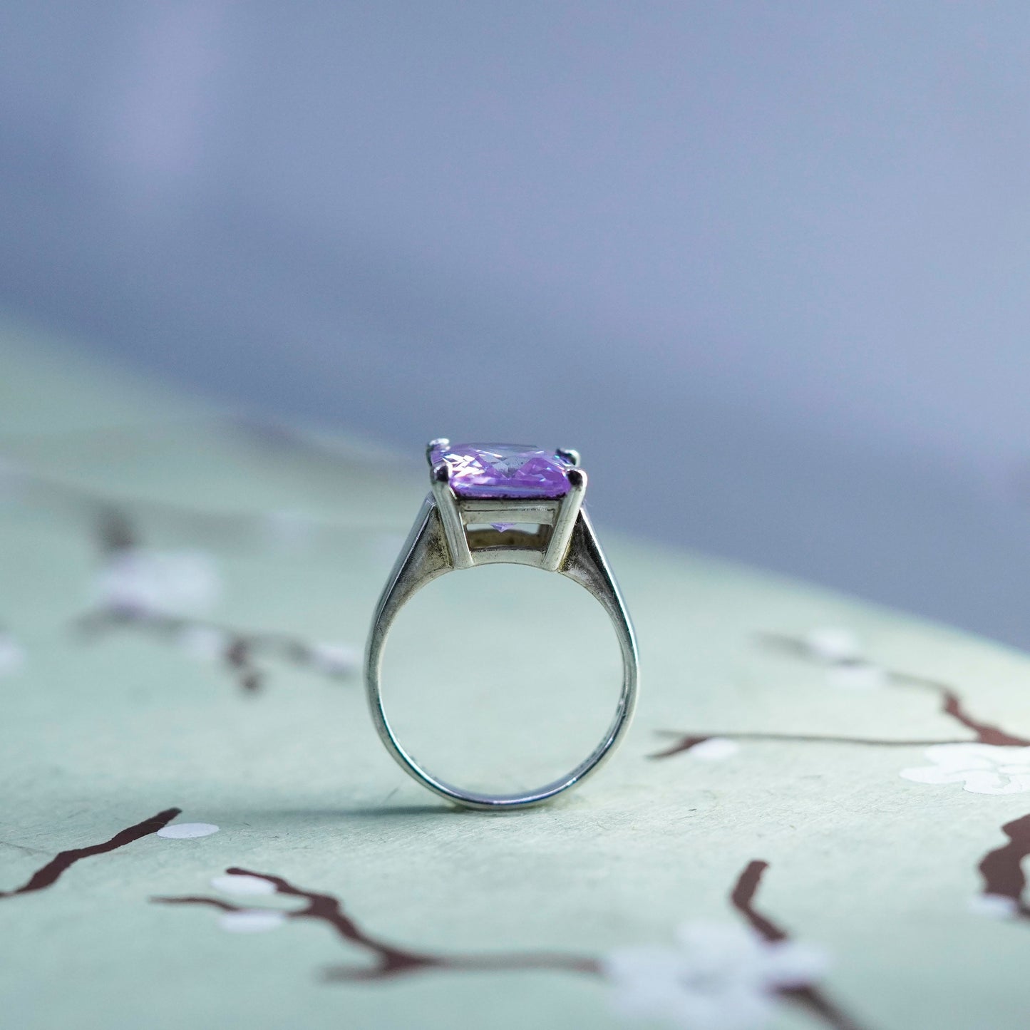Size 7, vintage Sterling 925 silver handmade ring with amethyst