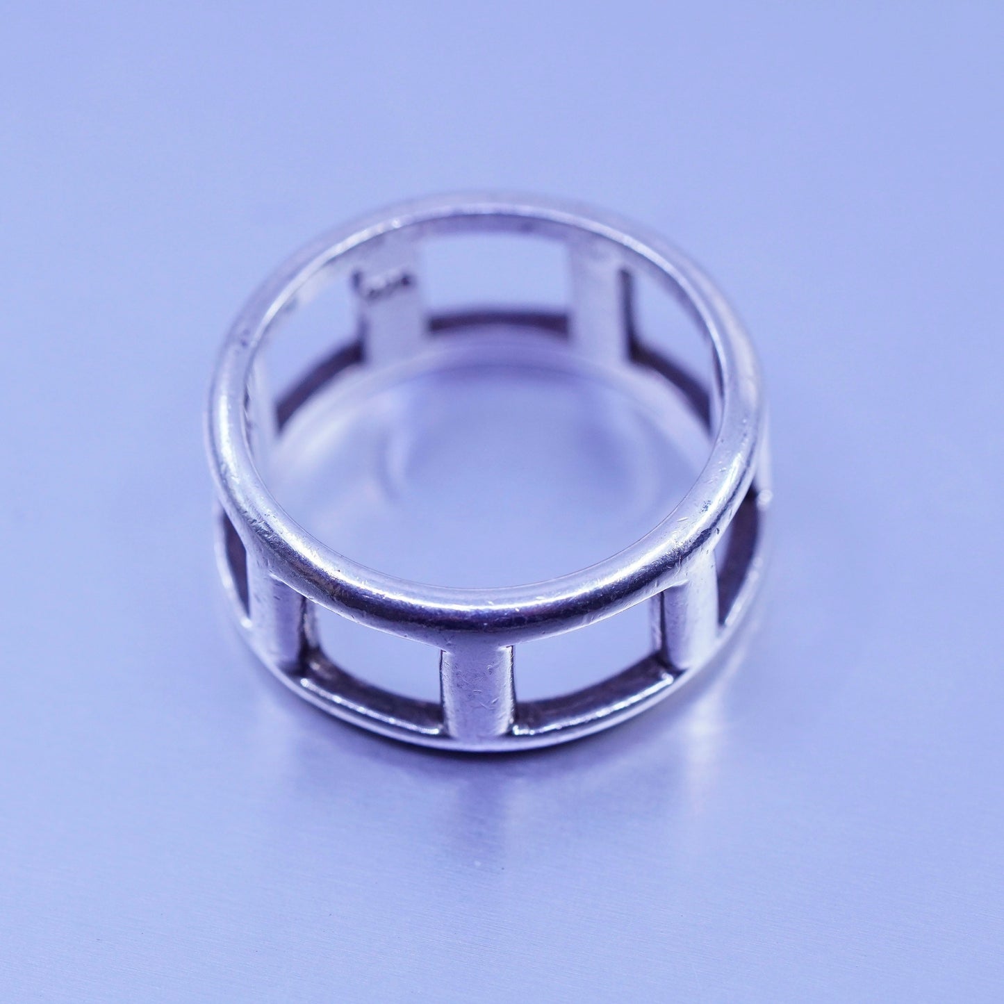 Size 7.75, vintage southwestern Sterling 925 silver handmade ring, band